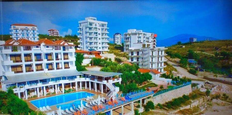 Апартаменти Sadet'S Penthouse Saranda Екстер'єр фото